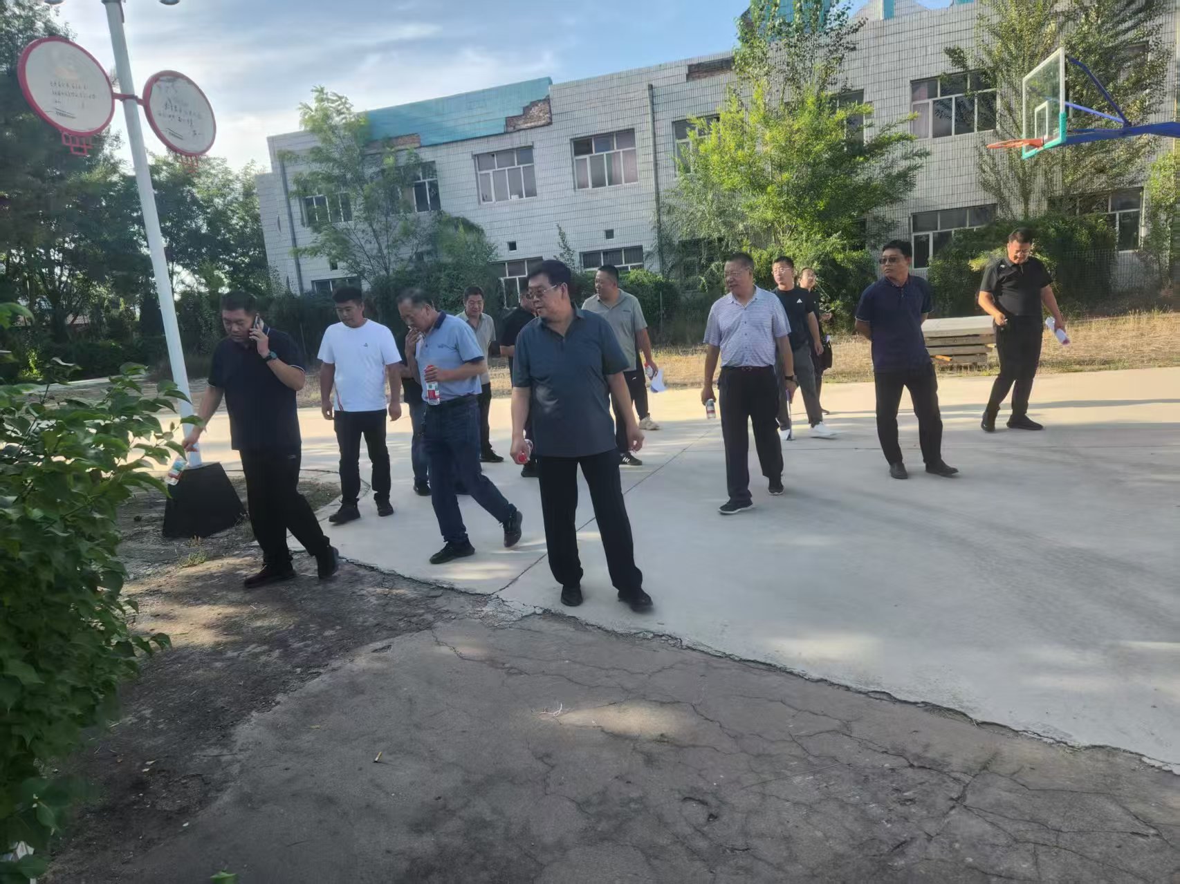 枣庄市自结纹塑胶跑道混合型塑胶跑道 - 价格